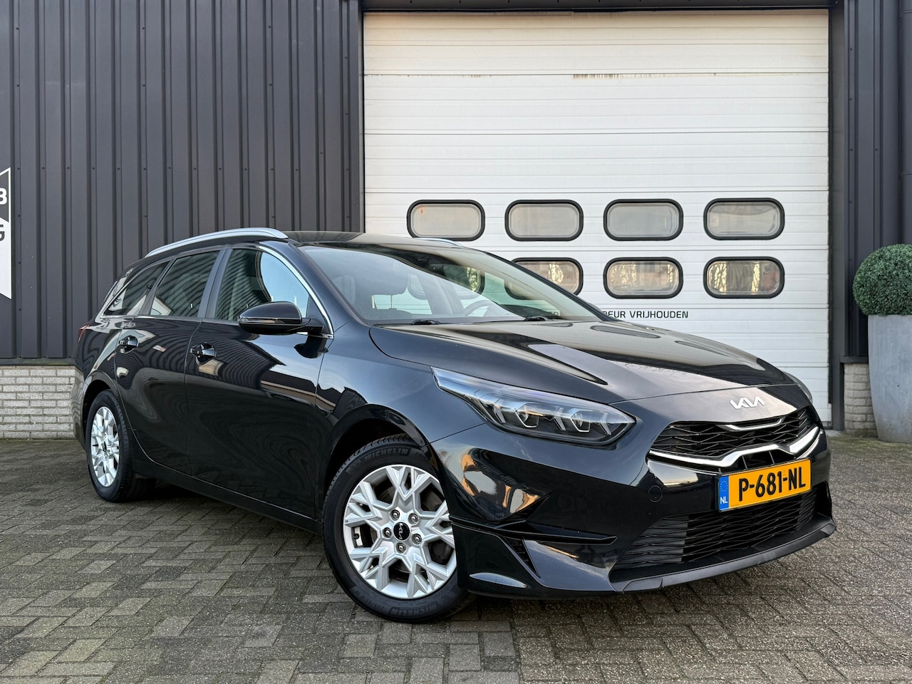 Kia Cee'd Sportswagon - Ceed 1.0 T-GDi DynamicLine/nav/climate/cruise/pdc/trekhaak - AutoWereld.nl
