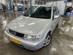 Volkswagen Polo - AUTOMAAT MET AIRCO & APK TOT 27-07-2026
