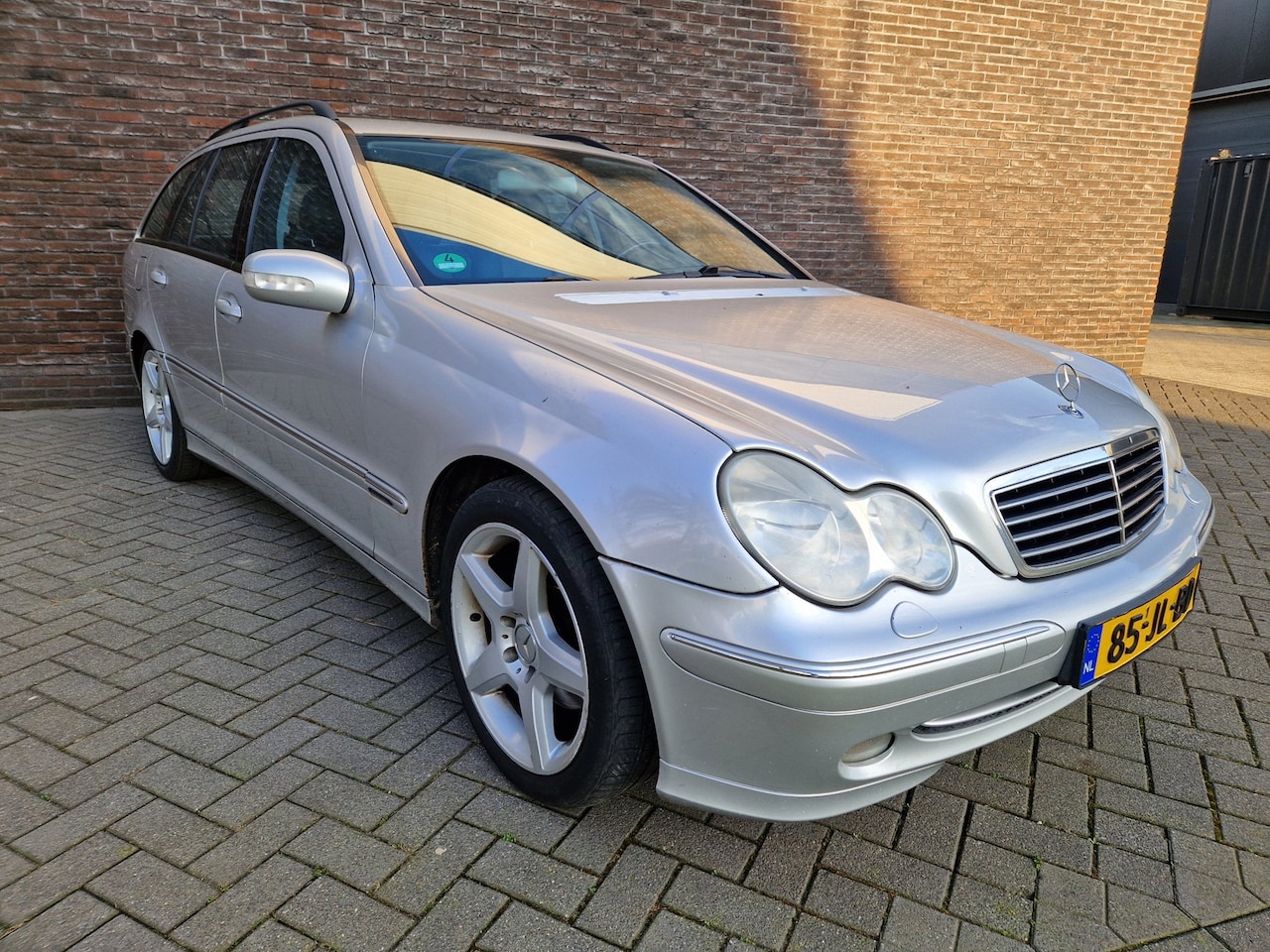 Mercedes-Benz C-klasse - AMG 240 Avantgarde 2.6 leer APK '27 - AutoWereld.nl