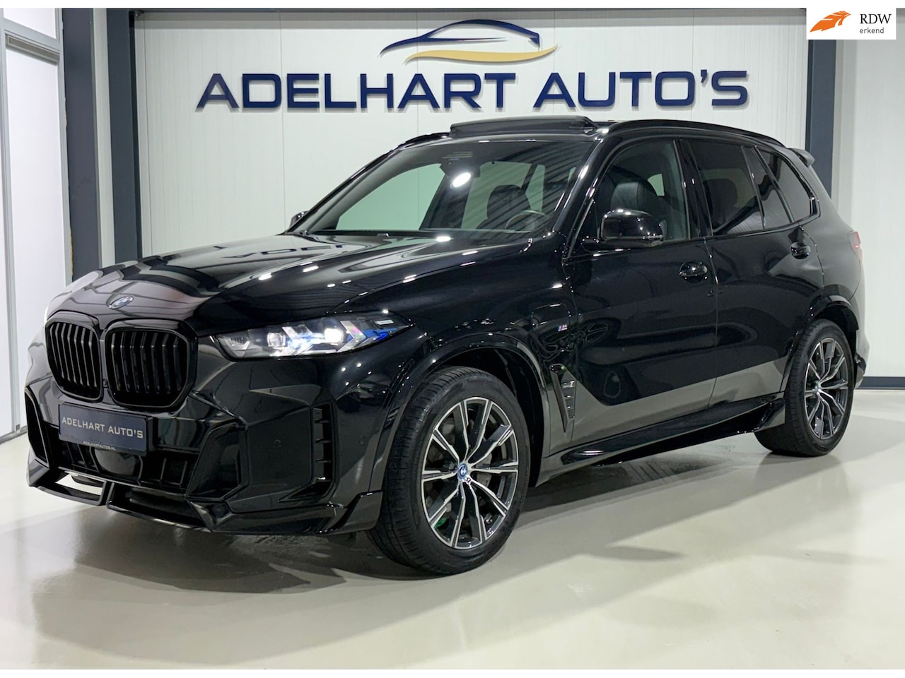 BMW X5 - XDrive50e 490Pk M-sport Performance Aero pakket / Panoramadak / 360 camera / Leder / Harmo - AutoWereld.nl