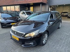 Peugeot 308 SW - 1.2 PureTech AUTOMAAT LEDER CAMERA PANO CRUISE ORIG NL NAP