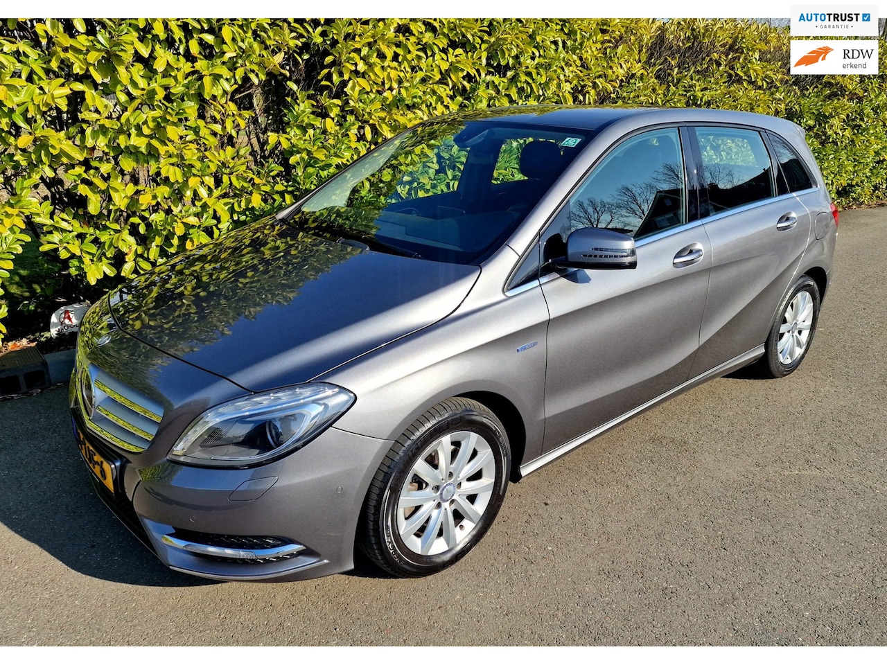 Mercedes-Benz B-klasse - 200 Automaat Navi PDC Dealer Onderhouden Trekhaak Airco - AutoWereld.nl