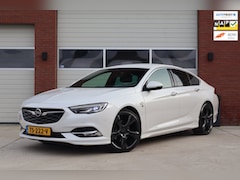 Opel Insignia Grand Sport - 1.6 Turbo 200pk Innovation OPC Sport - 20 inch Irmscher - Head up - Stoelventilatie - AGR