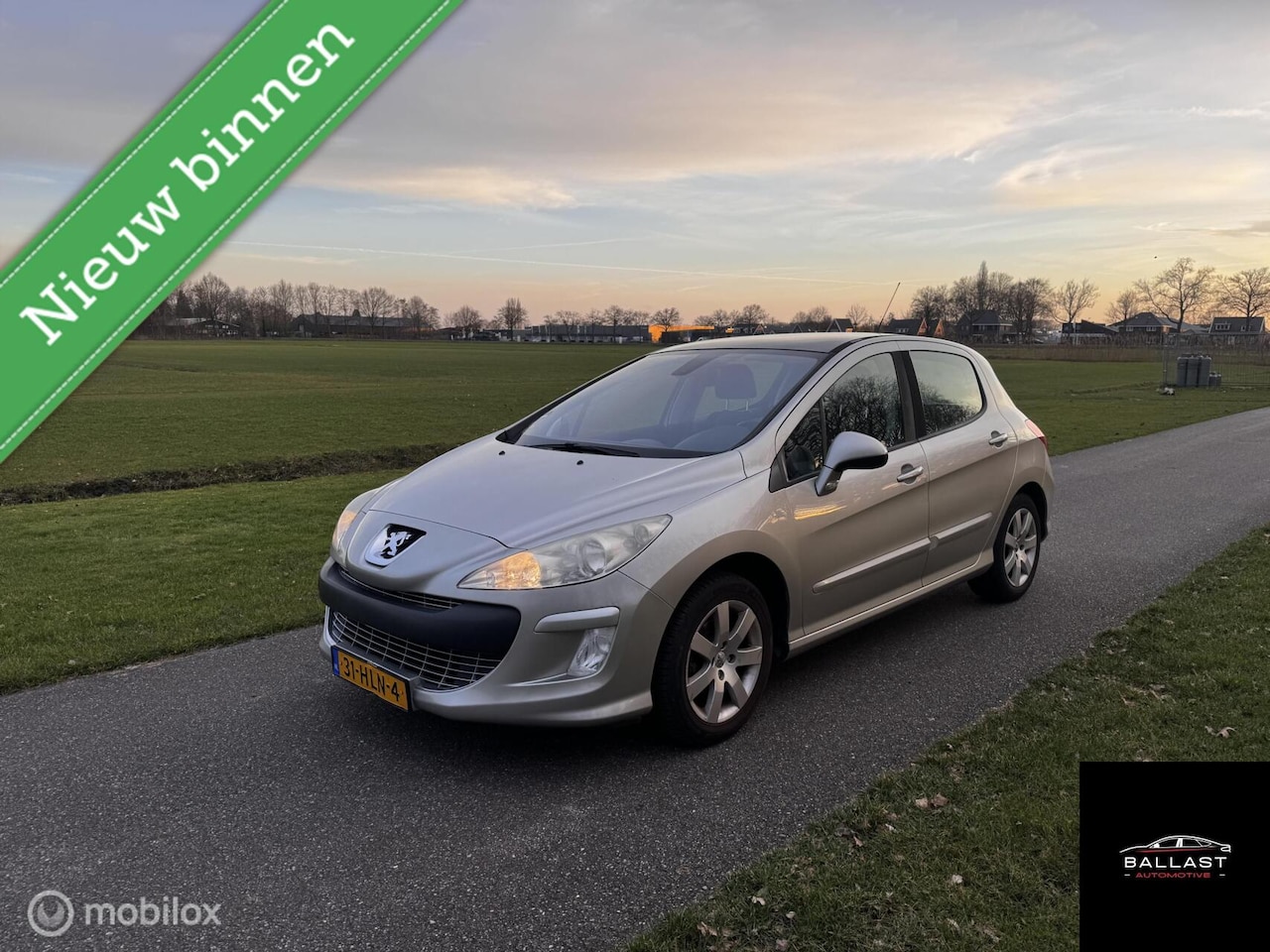 Peugeot 308 - 1.6 VTi XT 1.6 VTi XT - AutoWereld.nl