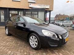 Volvo V60 - 1.6 D2 R-Design