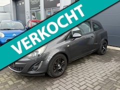 Opel Corsa - 1.2 AIRCO | CRUISE | PARKSENSOR | LM-VELGEN | APK |