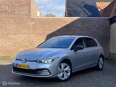 Volkswagen Golf - 1.5 TSI Style| PANO| LED| Stuur&Stoel Verw