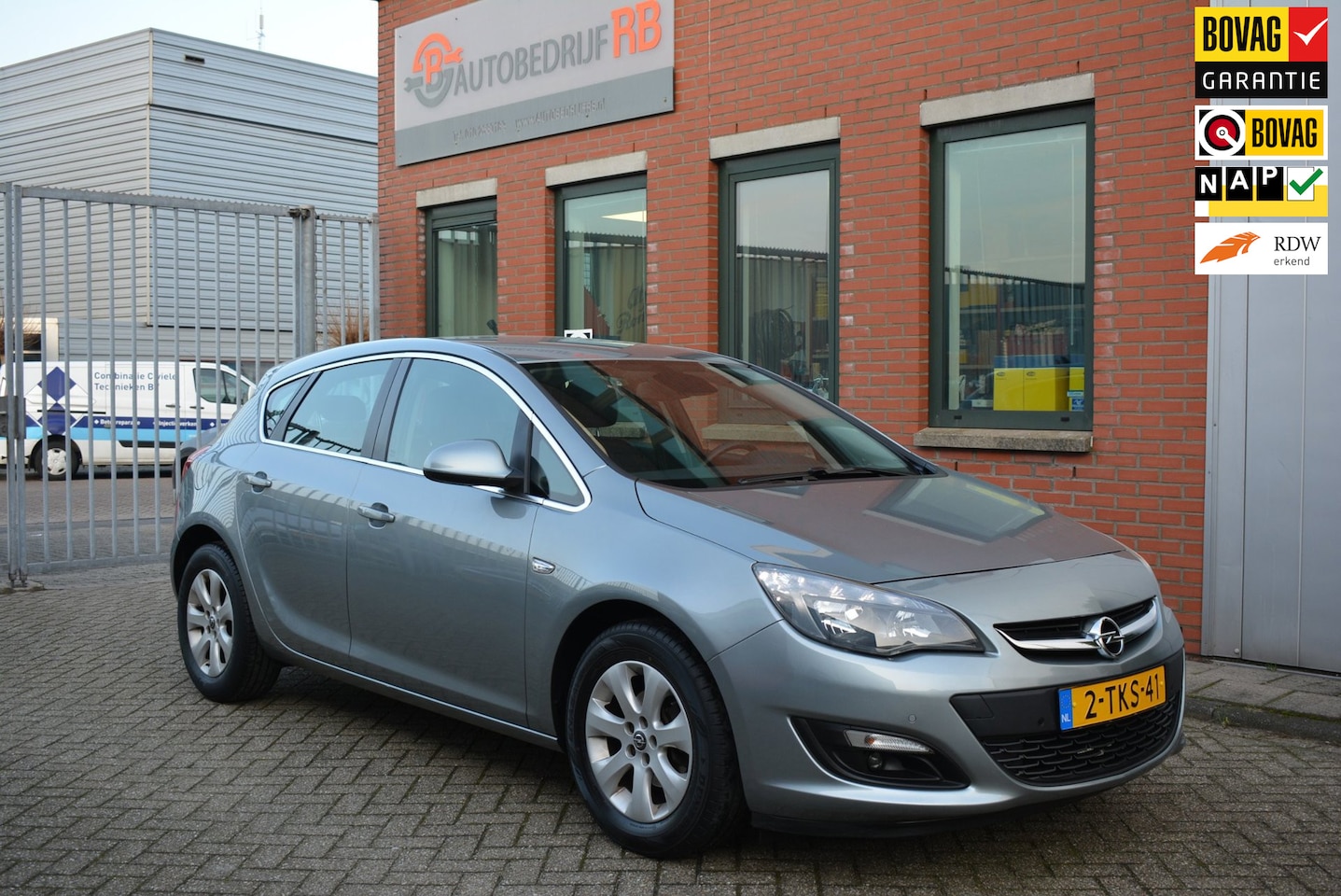 Opel Astra - 1.4 Turbo Business + 140PK AIRCO/NAVI/6BAK/PDC/CRUISE - AutoWereld.nl