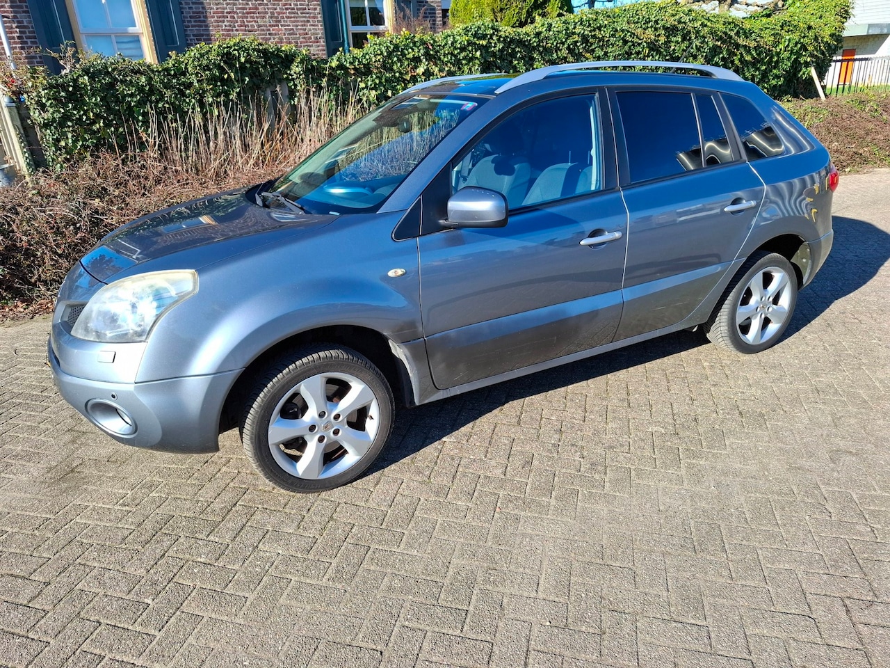 Renault Koleos - 2.5 Dynamique Luxe 2.5 Dynamique Luxe - AutoWereld.nl