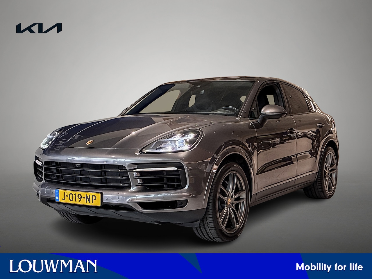 Porsche Cayenne Coupé - 3.0 E-Hybrid | Sport Chrono | Panoramadak | Sportstoelen | El. Trekhaak | NL Auto | Porsch - AutoWereld.nl