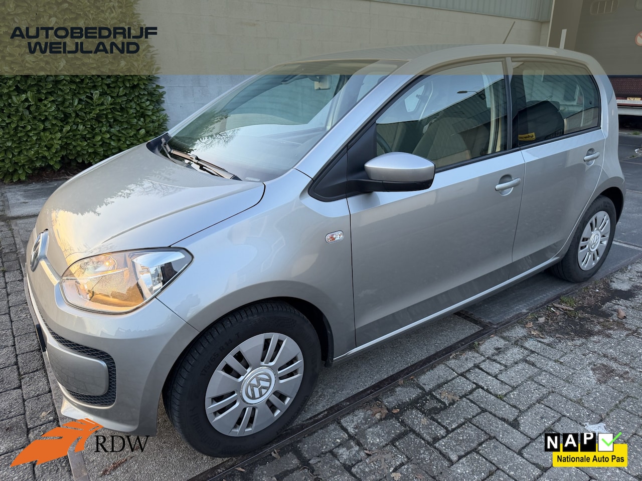 Volkswagen Up! - 1.0 move up! BlueMotion I Airco I NL-auto I Stuurbekrachtiging I 5-Drs I Dealer onderhoude - AutoWereld.nl