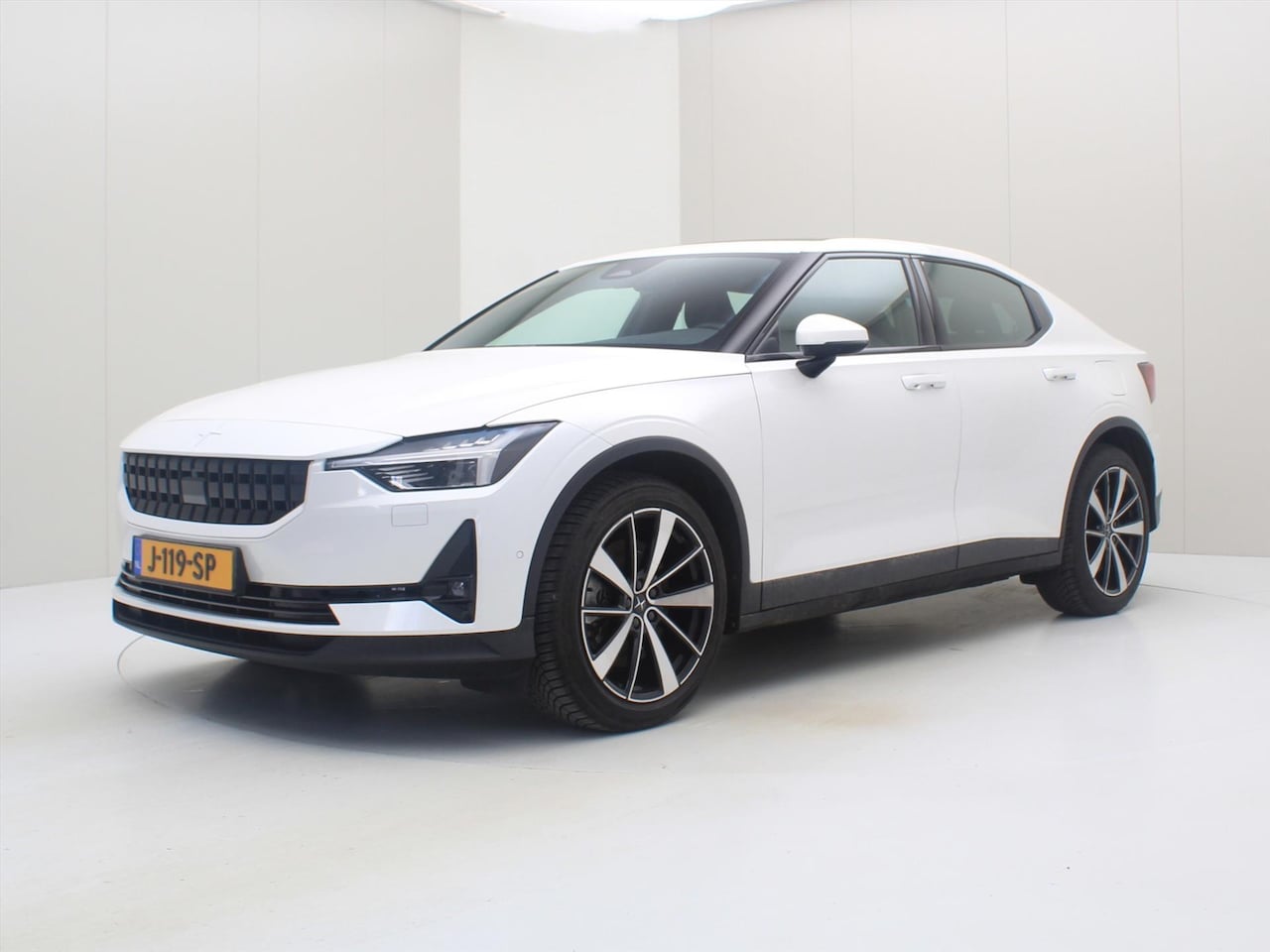 Polestar 2 - Long Range Dual Motor 408PK 78kWh [ PILOT PLUS+19 INCH+CARPLAY+CAMERA+STOELVERWARMING ] - AutoWereld.nl