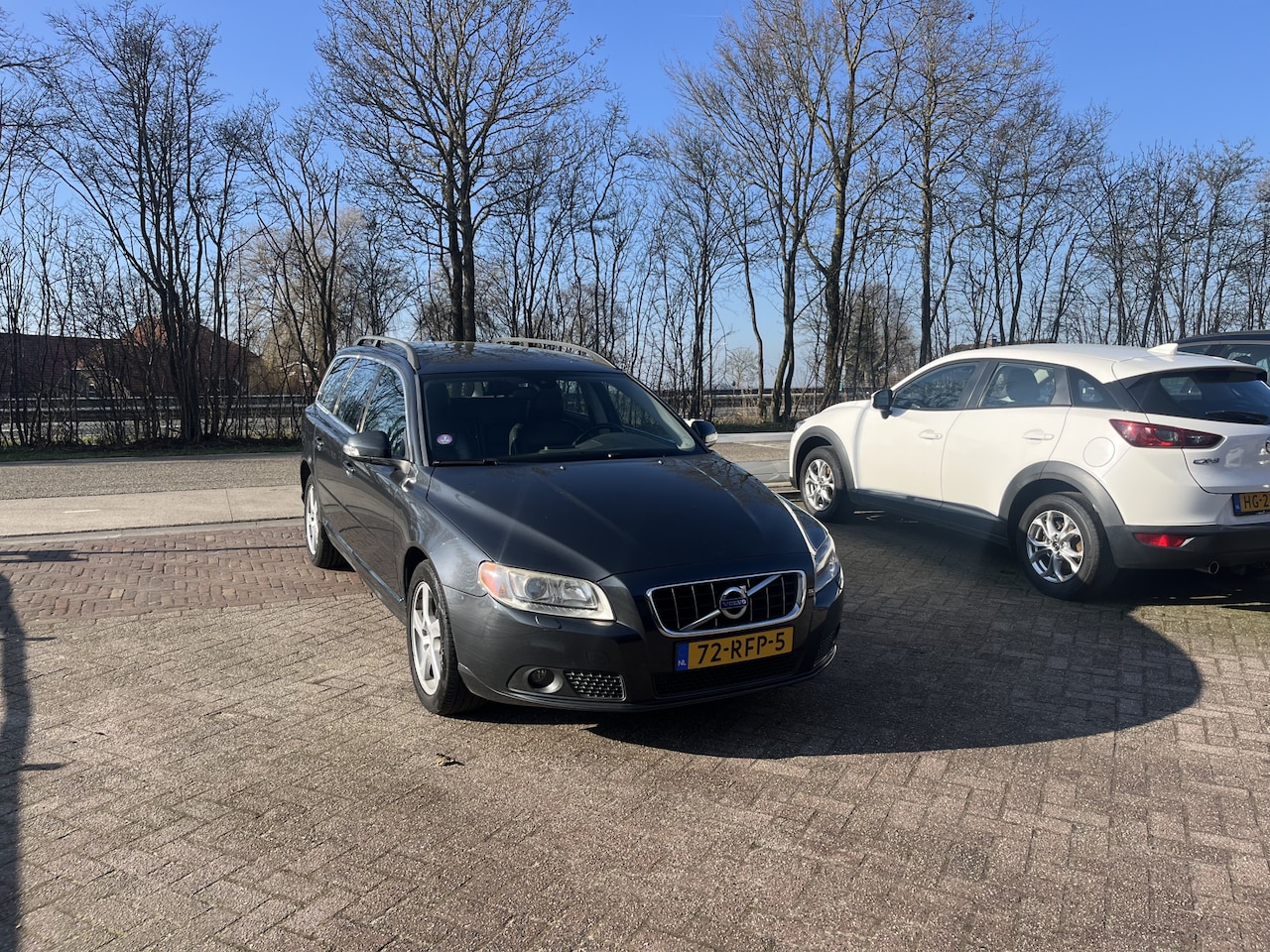 Volvo V70 - 1.6 T4 Limited Edition AUTOMAAT TREKHAAK LEER STOELVERWARMING NAVI - AutoWereld.nl