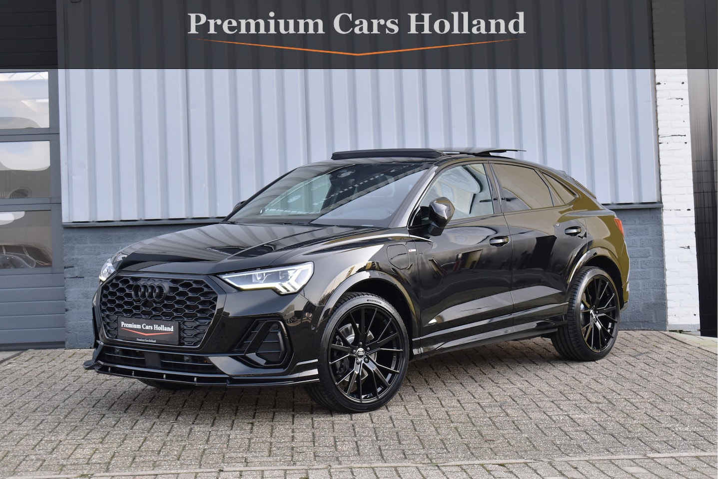Audi Q3 Sportback - 45 TFSI e S-Line 245 Pk Pano Navi Leder Keyless RSQ3 Diffusor 21 Inch - AutoWereld.nl