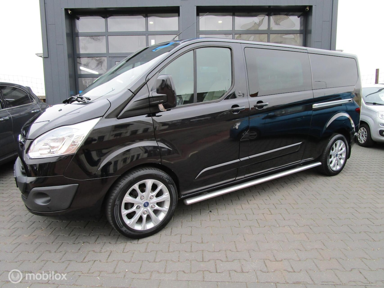 Ford Transit Custom - 290 2.2 TDCI L2H1 Limited DC Geen 2e Zo mooi! - AutoWereld.nl