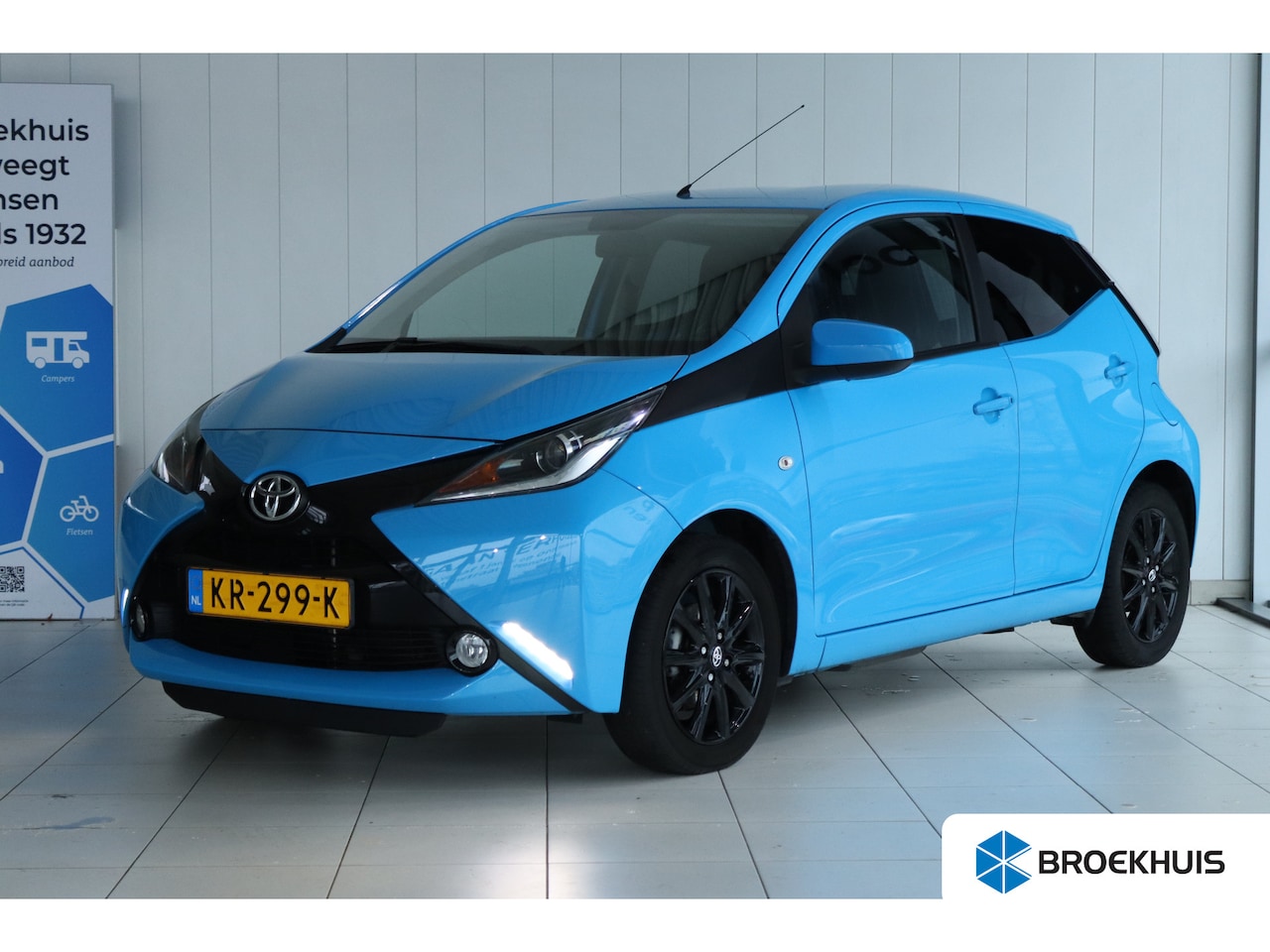 Toyota Aygo - 1.0 VVT-i x-sport | Camera | Airco | Dakspoiler | LMV | Getint Glas | Bleutooth Audio | El - AutoWereld.nl