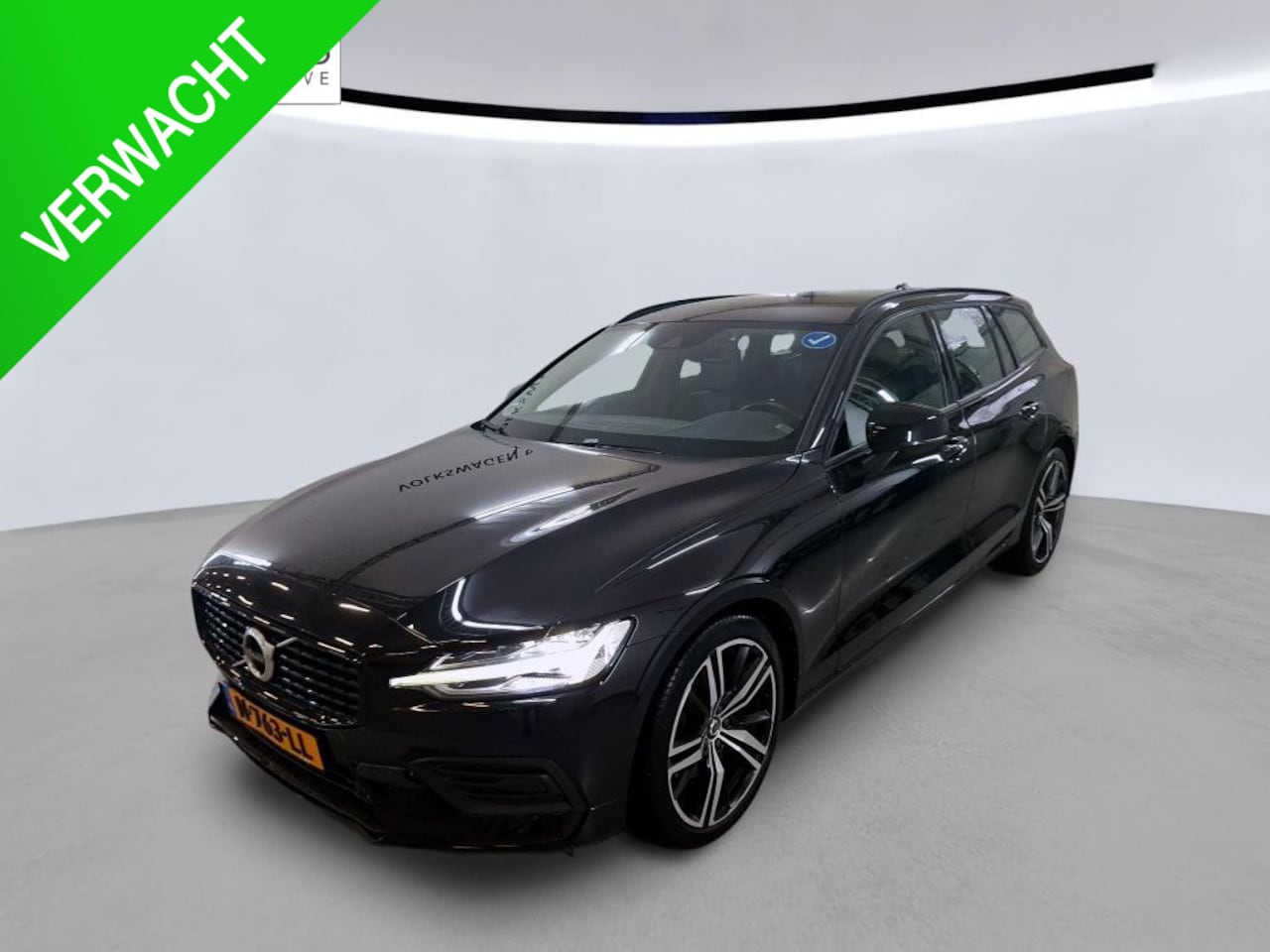 Volvo V60 - 2.0 B3 Momentum Advantage NL-AUTO | NAVI | LEDER - AutoWereld.nl