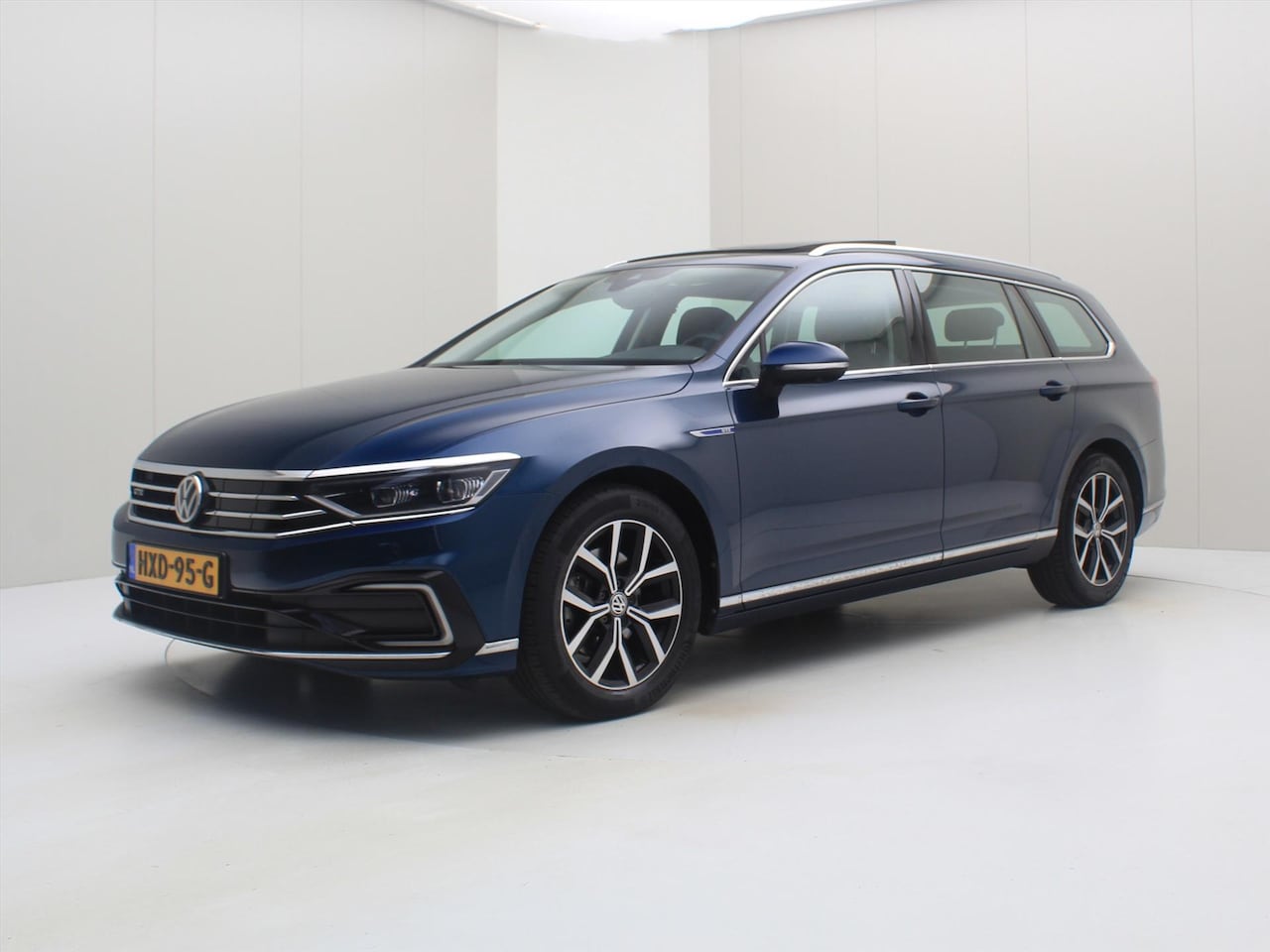 Volkswagen Passat Variant - 1.4 TSI GTE 218PK DSG6 [ PANO+AREA VIEW+CARPLAY+NAPPA+MATRIX+ACC ] - AutoWereld.nl