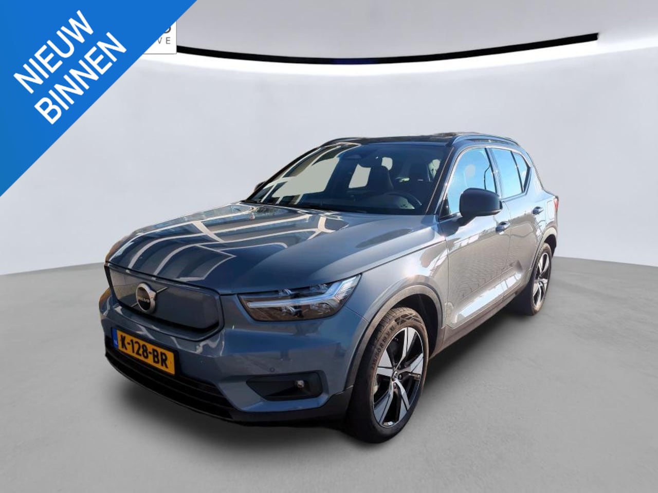 Volvo XC40 - Recharge P8 AWD R-Design NL-AUTO | TREKHAAK | PANODAK - AutoWereld.nl