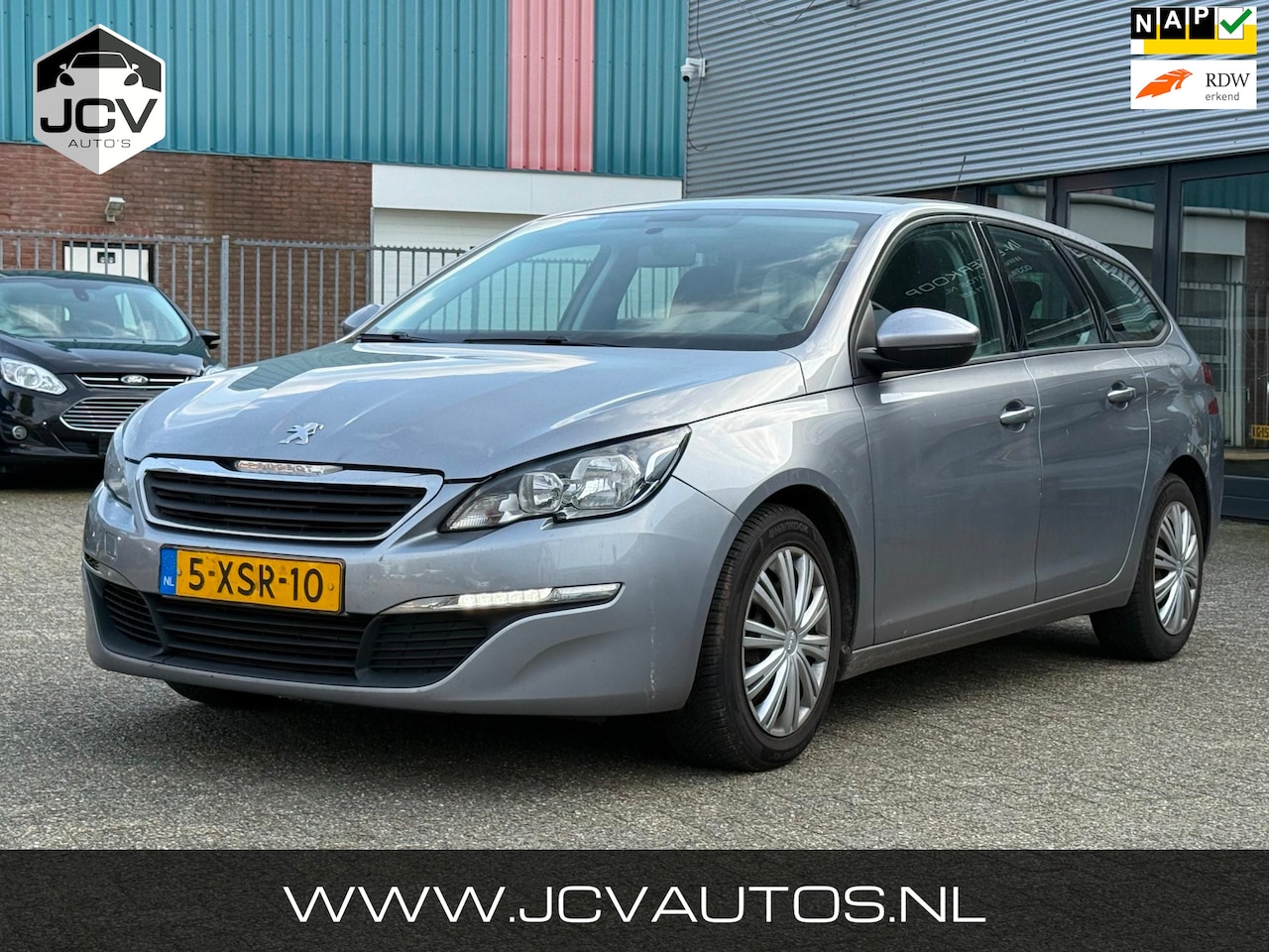 Peugeot 308 SW - 1.2 e-THP Blue Lease INRUILKOOPJE!! - AutoWereld.nl