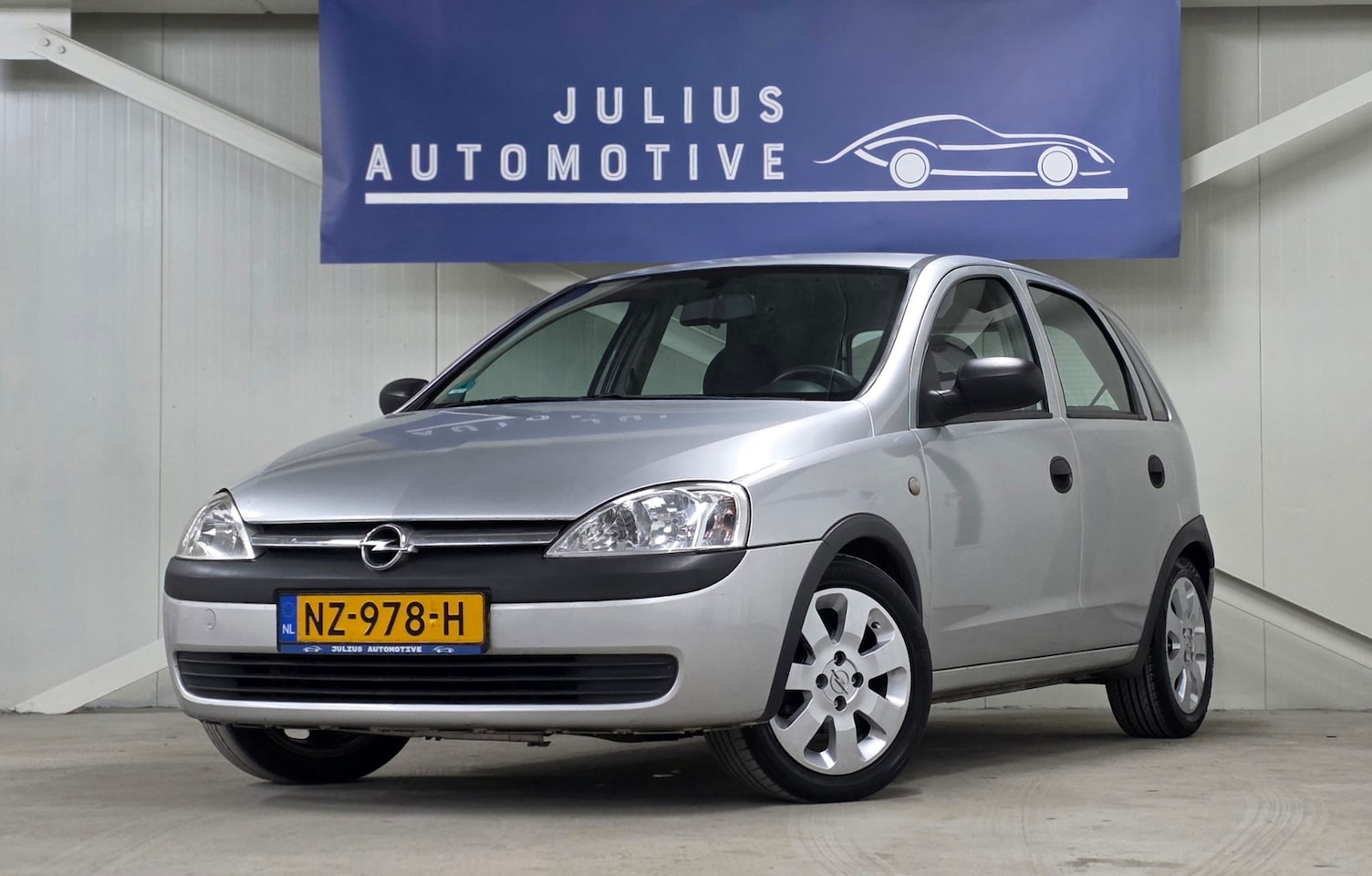 Opel Corsa - 1.2-16V Essentia Airco Garantie 5DRS APK 12-2026 Mooi! - AutoWereld.nl