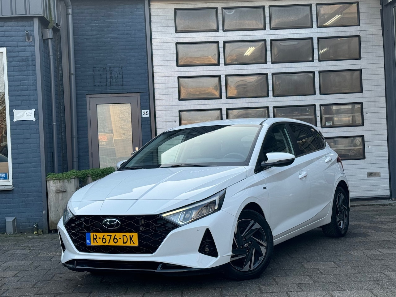 Hyundai i20 - 1.0 T-GDI Premium | Clima | Camera | Navi | N.A.P - AutoWereld.nl