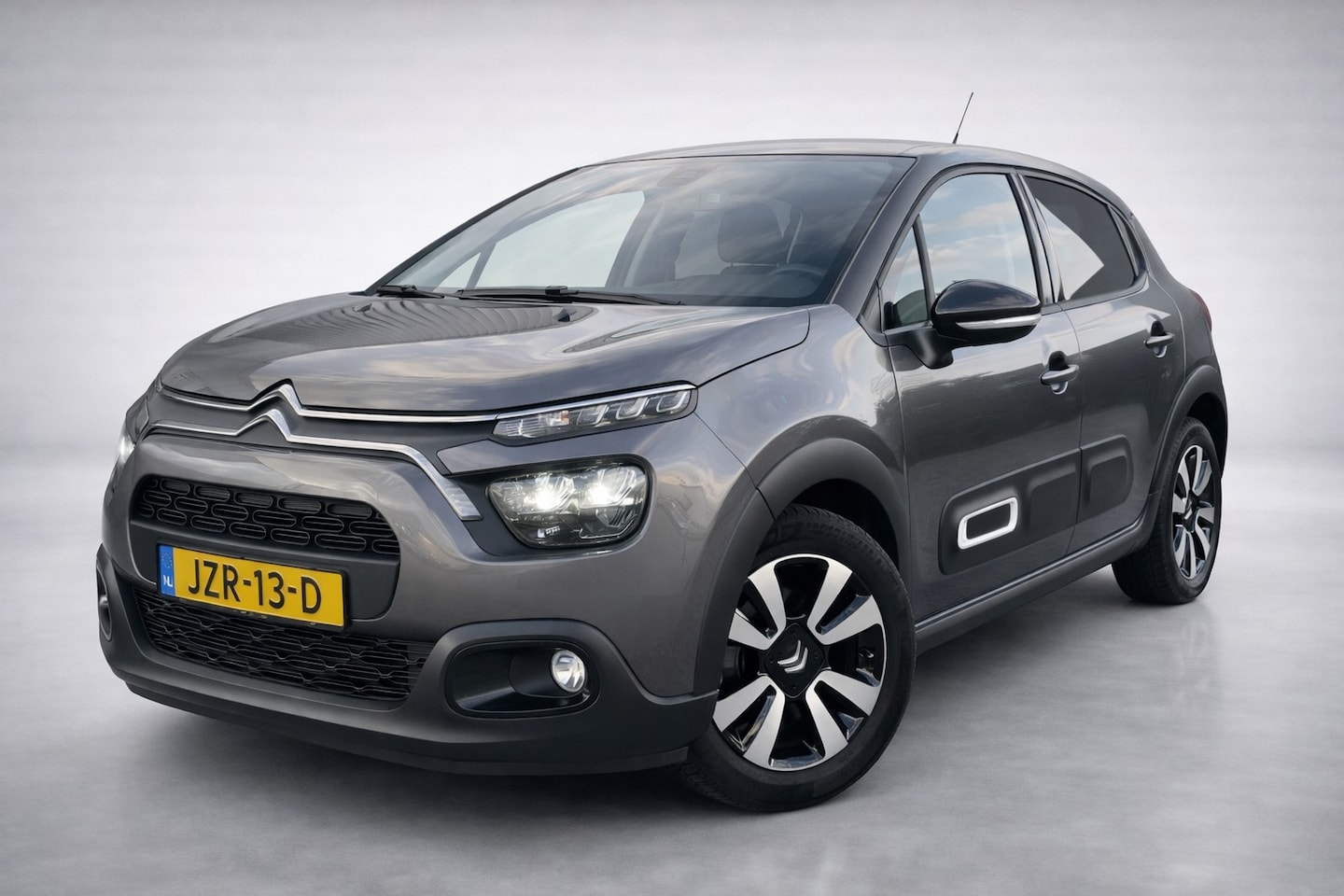 Citroën C3 - 1.2 PureTech Shine Led l AppleCarplay l Stoelverwarming I PDC - AutoWereld.nl