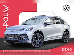 Volkswagen Tiguan - 1.5 204pk eHybrid R-Line Edition | Panoramadak | Trekhaak | Rondomzicht Camera