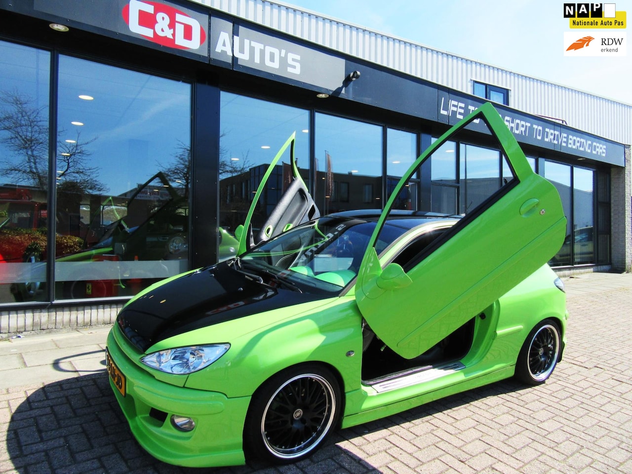 Peugeot 206 - 1.6-16V 2003 UNIEKE SHOWCAR LSD DOORS LEDER - AutoWereld.nl