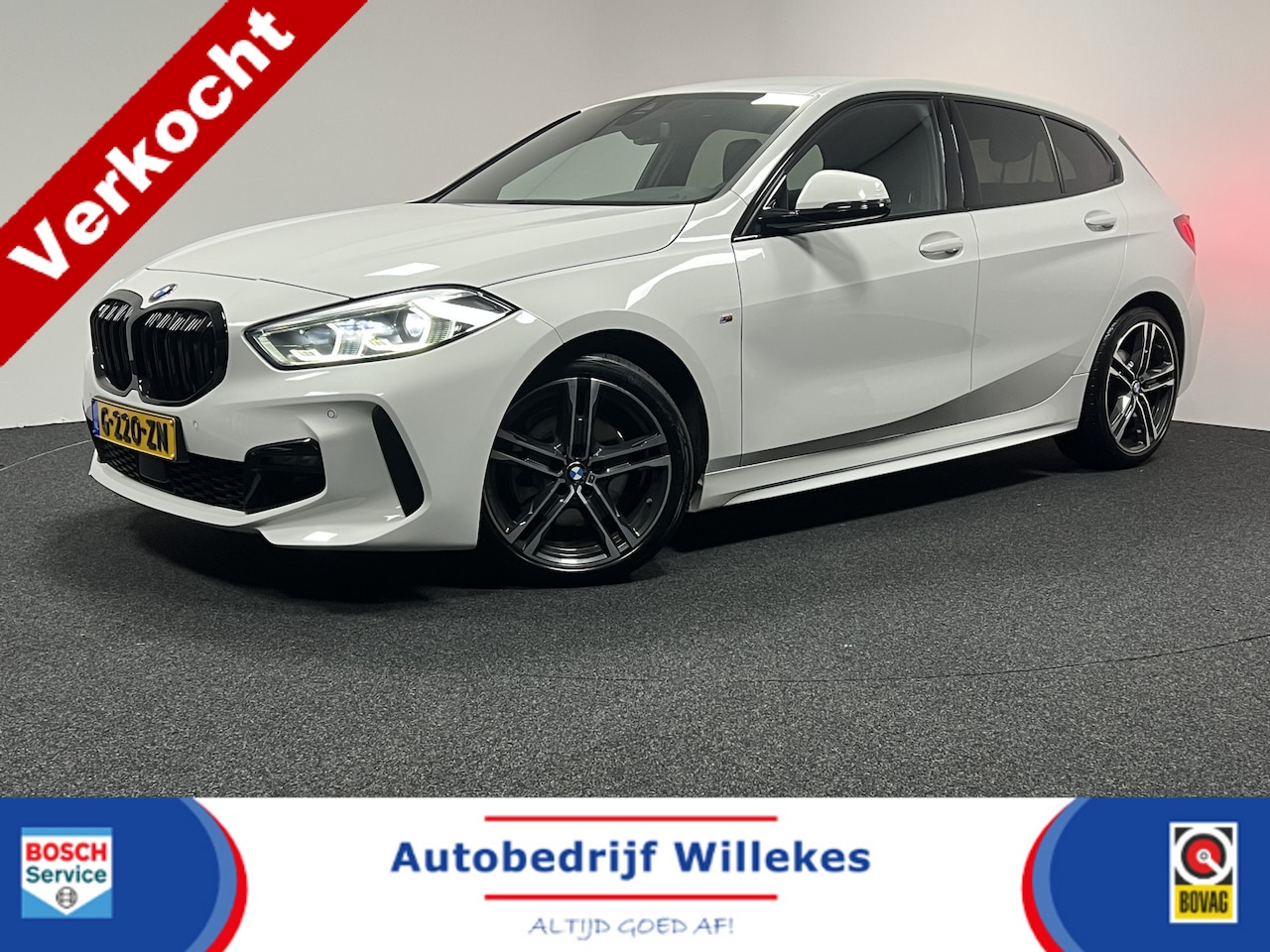 BMW 1-serie - 118i High Executive M-Sport | NAVI | HARMAN & KARDON | STOELVERWARMING | LEDEREN BEKLEDING - AutoWereld.nl