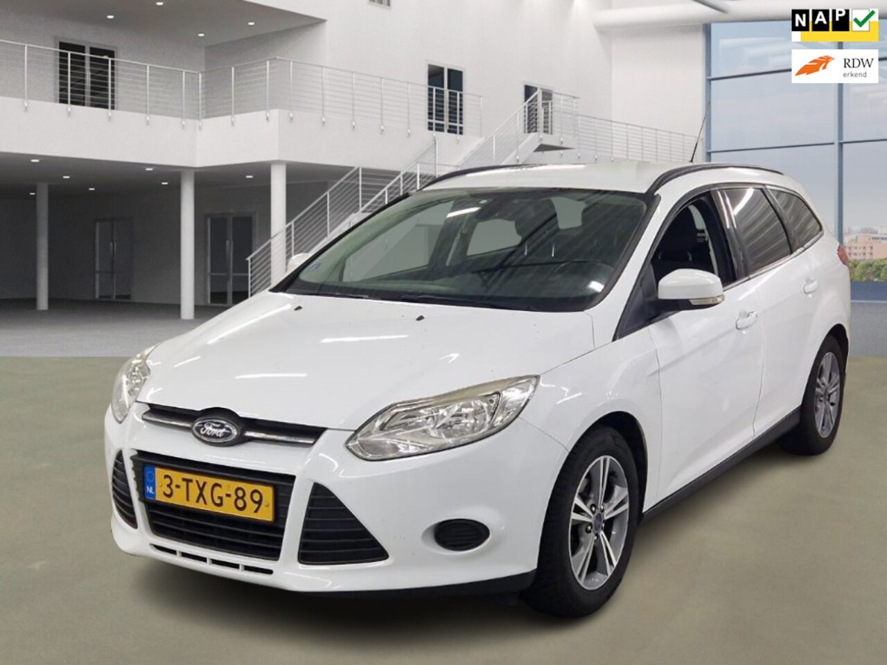 Ford Focus Wagon - 1.0 EcoBoost Edition|BJ2014|IN TOP STAAT - AutoWereld.nl