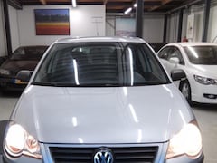 Volkswagen Polo - 1.2-12VTrendline/AIRCO/nieuw Apk/rijklaar