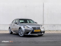 Lexus IS - 300h Business Line Pro