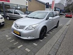 Toyota Avensis Wagon - 1.8 VVTi Business airco, cruise control, navigatie, trekhaak
