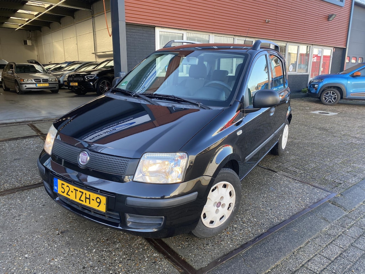 Fiat Panda - 1.2 Classic Cool & Sound | Airco | Centrale vergrendeling | Dakrails | Elektrisch bediende - AutoWereld.nl