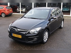 Hyundai i30 - 1.6i i-Motion Clima, Cruise, Trekhaak, Pdc, RIJKLAARPRIJS