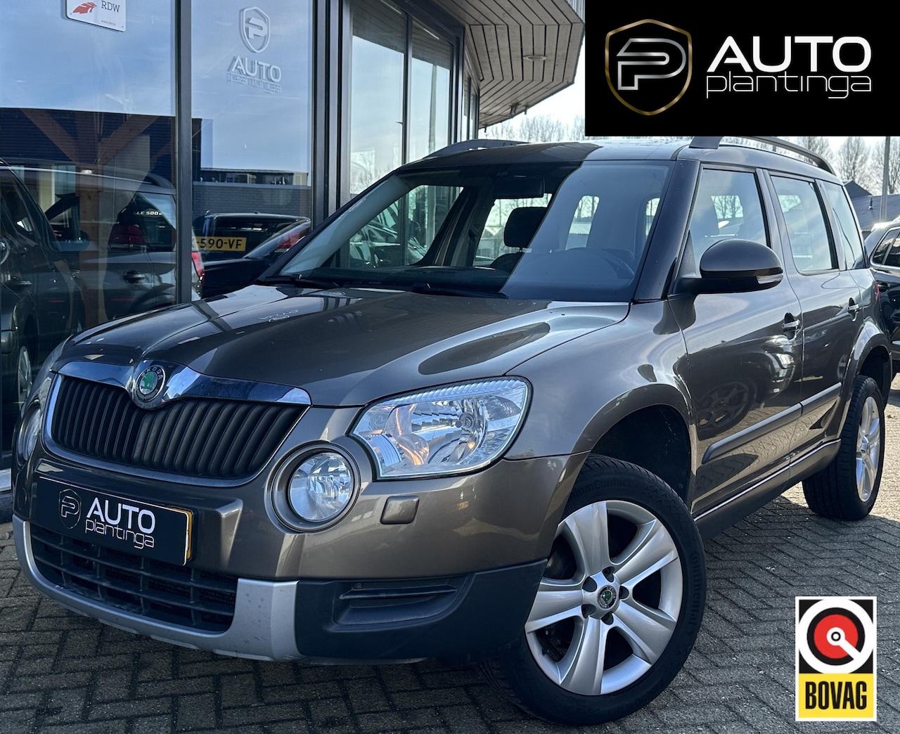 Skoda Yeti - 1.2 TSI Ambition | AUTOMAAT | PANO | NL AUTO | Trekhaak | Navigatie | Parkeersensoren | Cr - AutoWereld.nl
