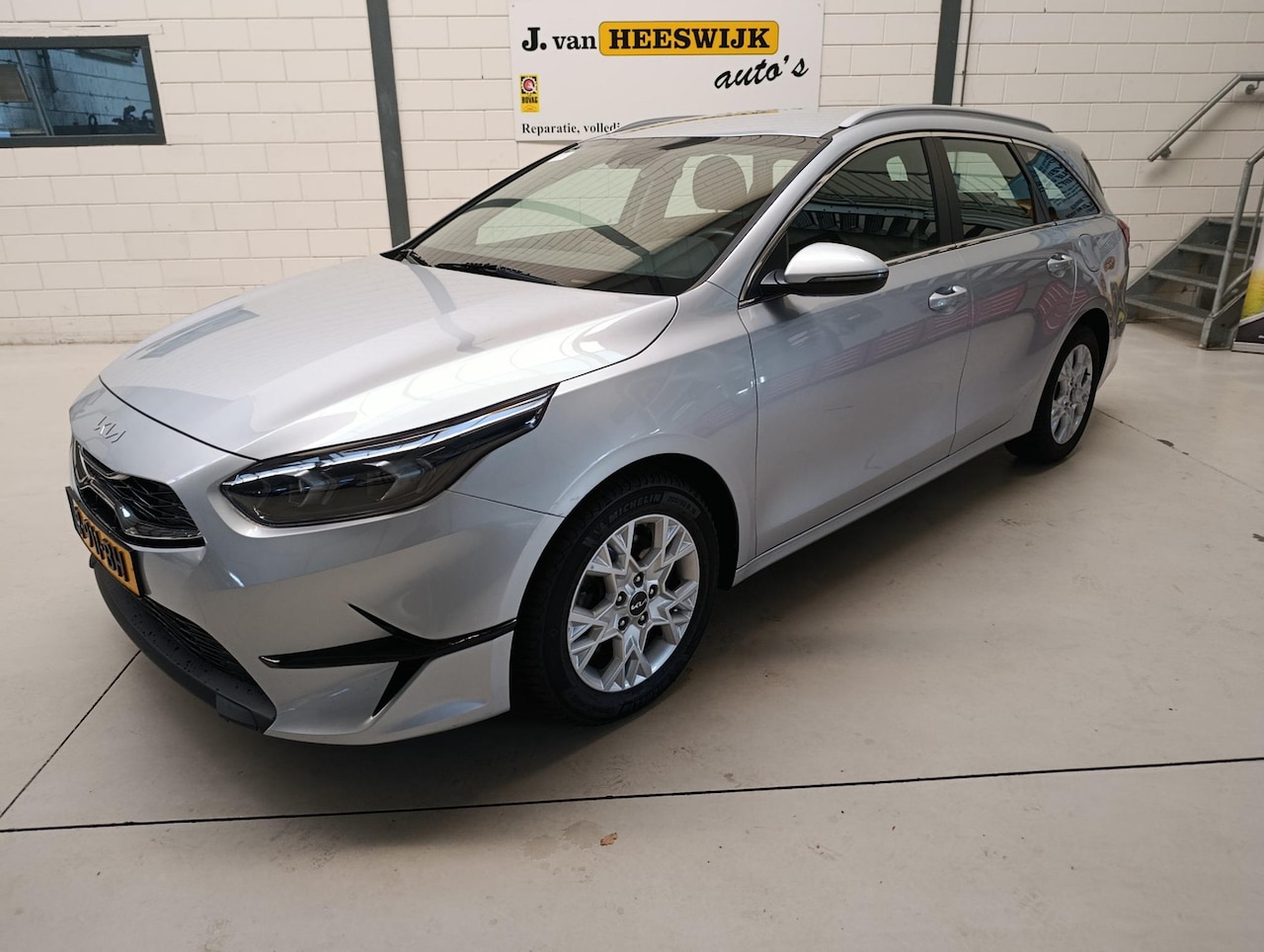 Kia Cee'd Sportswagon - Ceed 1.0 T-GDi DynamicLine Ecc | Lmv | Pdc | NAvi | Cv op afstand - AutoWereld.nl