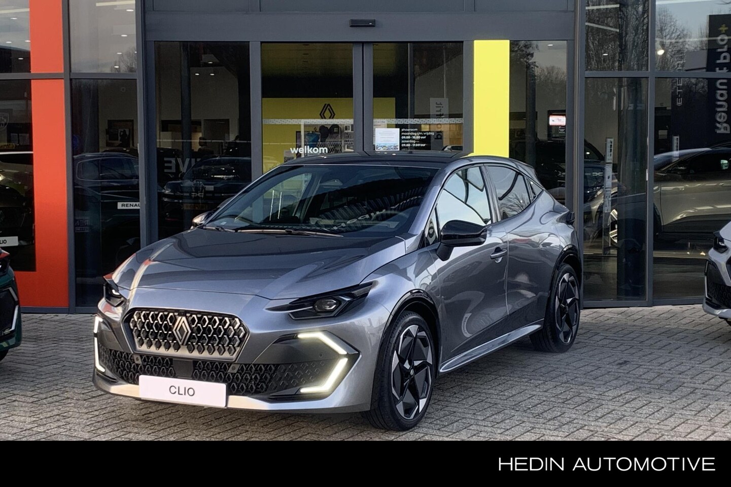 Renault Clio - 1.8 Hybrid 160 techno | Stoelverwarming | 360 camera | 18inch LMV | Navigatie Google | Dod - AutoWereld.nl