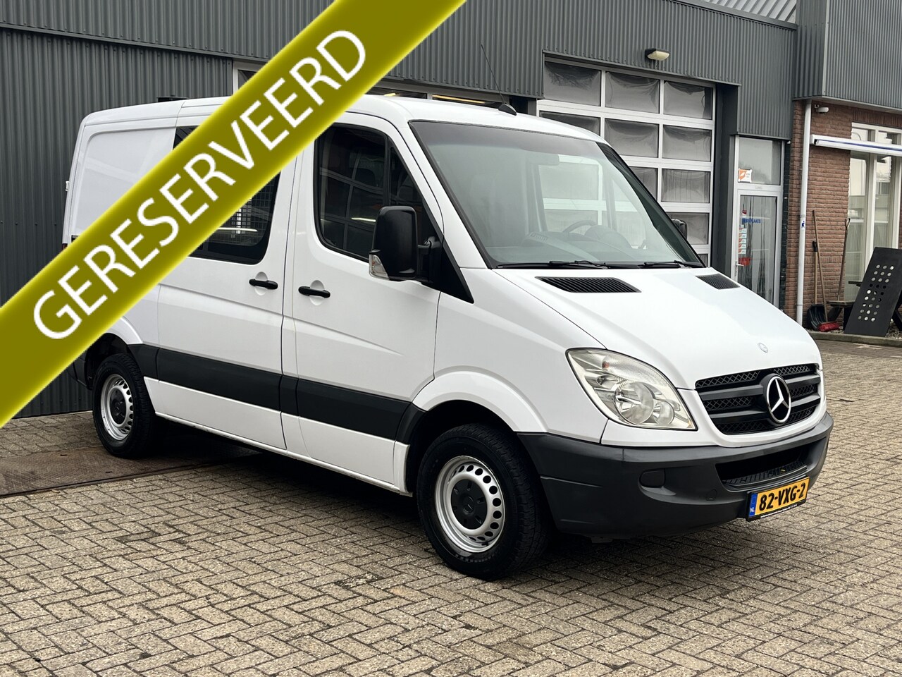 Mercedes-Benz Sprinter - 311 2.2 CDI 325 L1H1 Airco Trekhaak 2800kg trekgewicht Parkeersensoren achter Euro 4 Bpm v - AutoWereld.nl