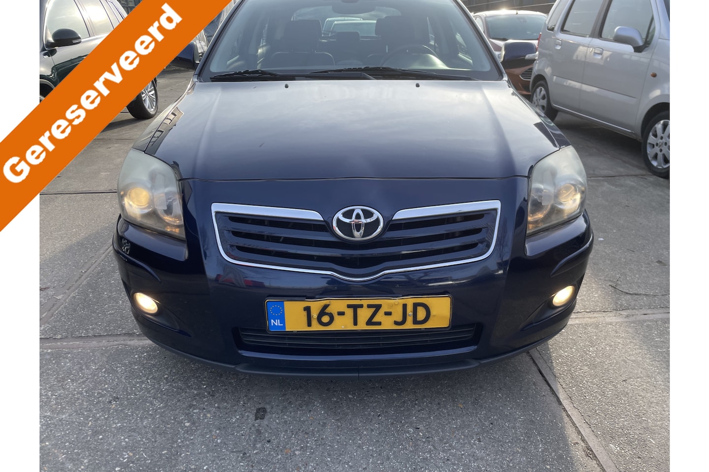 Toyota Avensis - 2.4 VVTi Luna AUTOMAAT Nette auto loopt en rijdt 100% - AutoWereld.nl