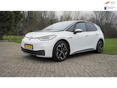 Volkswagen ID.3 - First Plus 58 kWh Camera verwarmde stoelen SOH Rapport