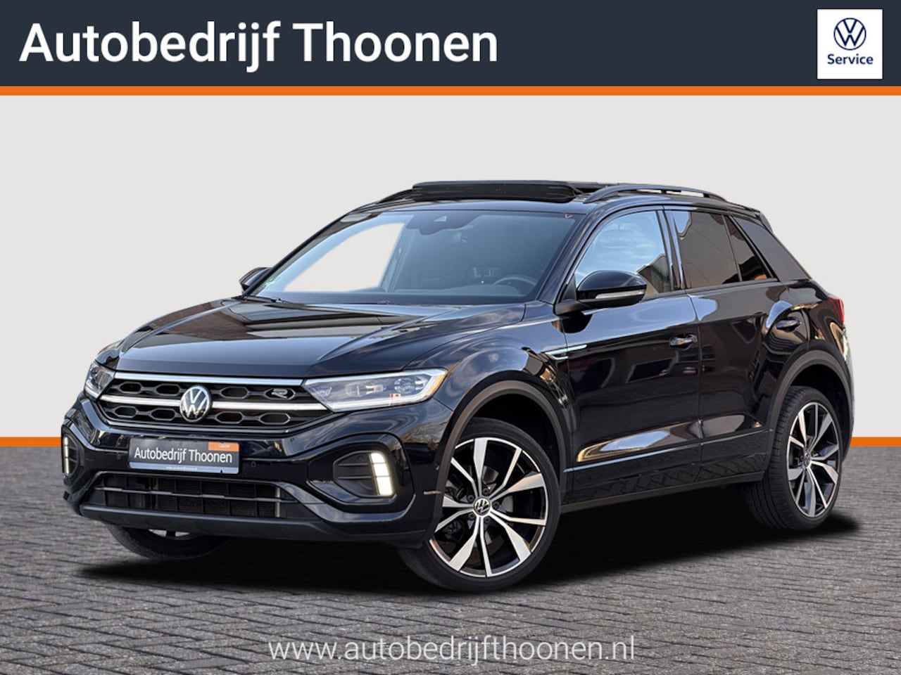 Volkswagen T-Roc - 1.5 TSI R-Line | Trekhaak | Pano | 19" | Stuurverwarming - AutoWereld.nl