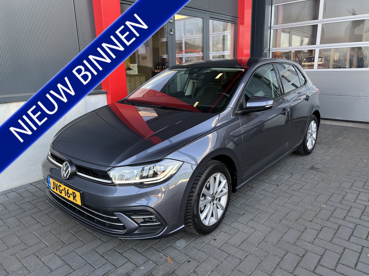 Volkswagen Polo - 1.0 TSI Life Automaat | IQ Light | Stoelverwarming | ACC | Apple Carplay | Alcantara - AutoWereld.nl