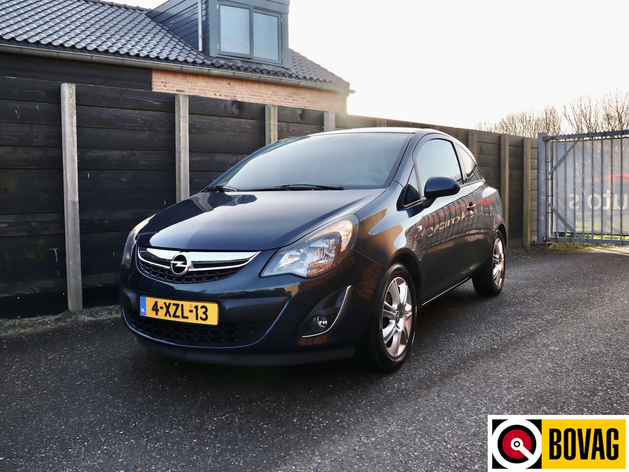 Opel Corsa - 1.4-16V BlitZ NL-auto, A/C, cruise, navi - AutoWereld.nl