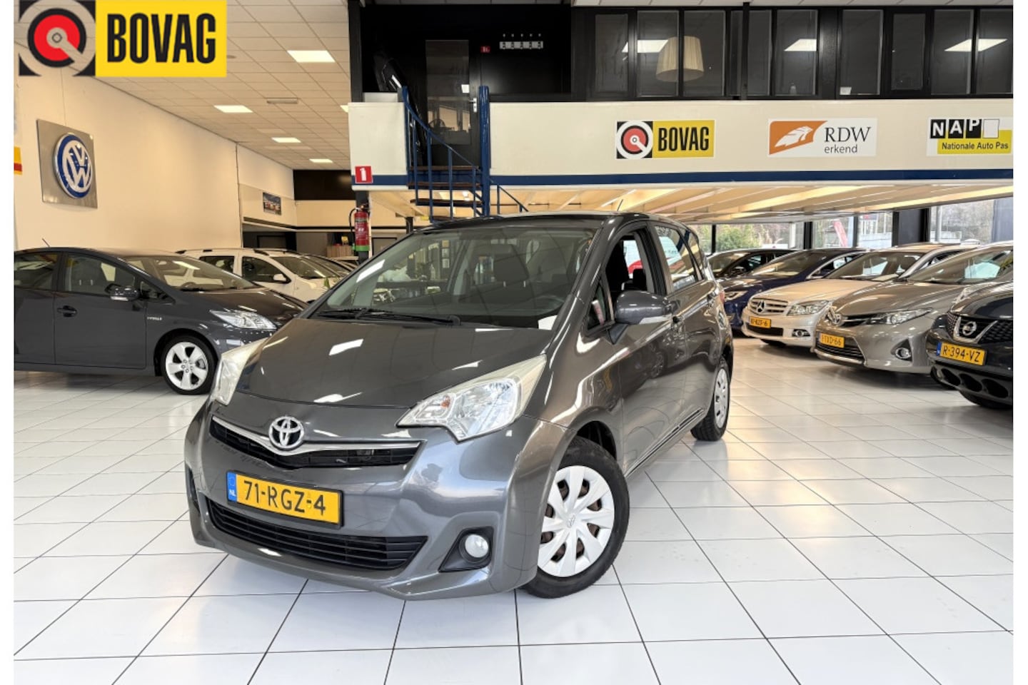 Toyota Verso S - 1.3 VVT-i Aspiration 1.3 VVT-i Aspiration - AutoWereld.nl