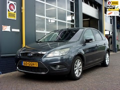 Ford Focus - 1.6/100pk TITANIUM BNS AUTOMAAT NAV TEL ECC VRV CrC PDC LMV TH PRIVACY GLASS