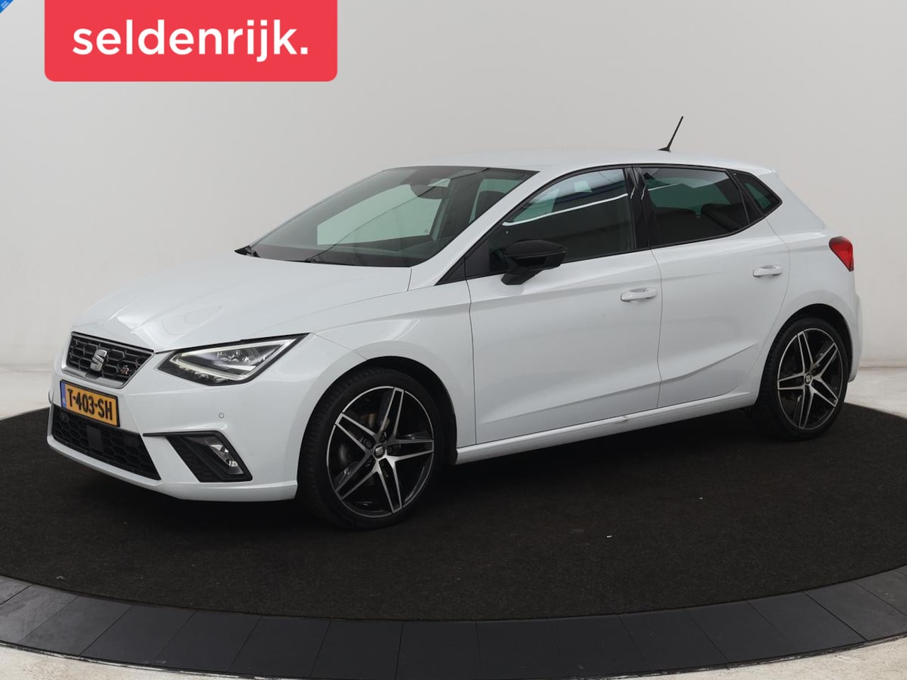 SEAT Ibiza - 1.0 TSI FR Intense | Automaat | Stoelverwarming | Virtual Cockpit | Full LED | 18'' | DAB - AutoWereld.nl