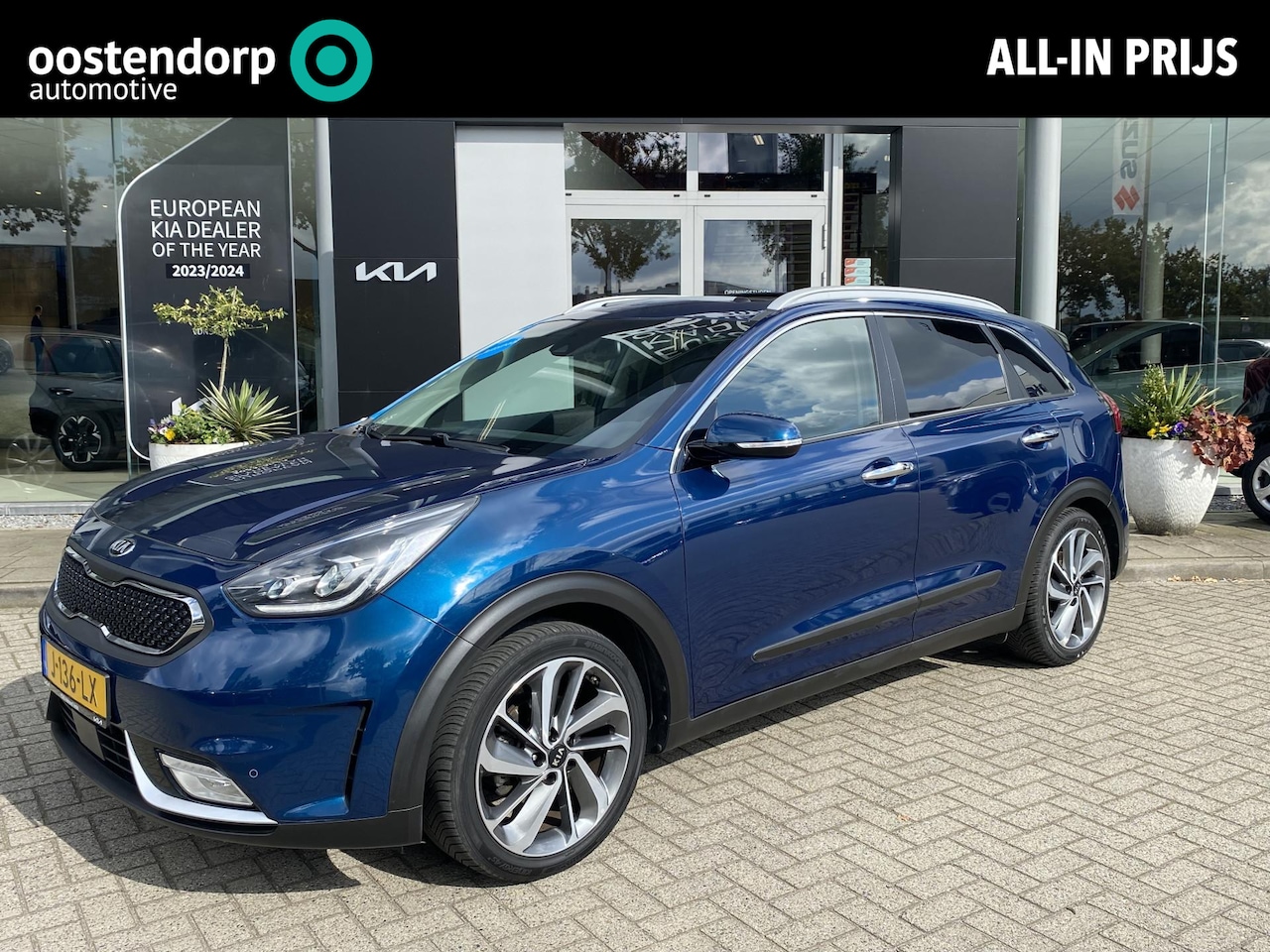 Kia Niro - 1.6 GDi Hybrid ExecutiveLine Navigatie / Camera / Trekh. /  Leder +Stoel + stuurverw. + ve - AutoWereld.nl
