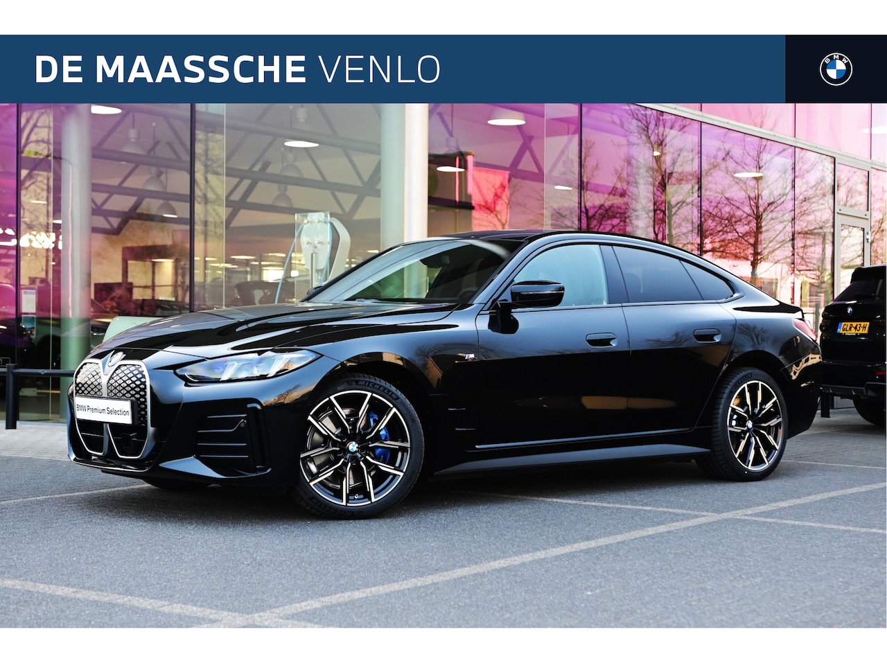 BMW i4 - eDrive35 Gran Coupé M Sport / Active Cruise Control / Comfort Access / Parking Assistant / - AutoWereld.nl